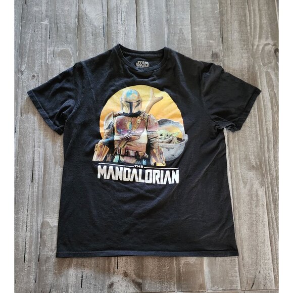 Star Wars The Mandalorian Grogu Mens T-Shirt Size Medium 100% Cotton Black - Picture 1 of 4